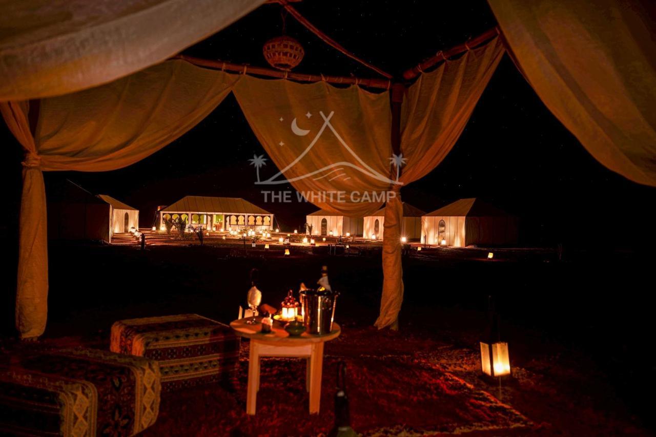 The White Camp - Your Merzouga Luxury Desert Camp & Erg Chebbi Dunes Camel Riding Εξωτερικό φωτογραφία