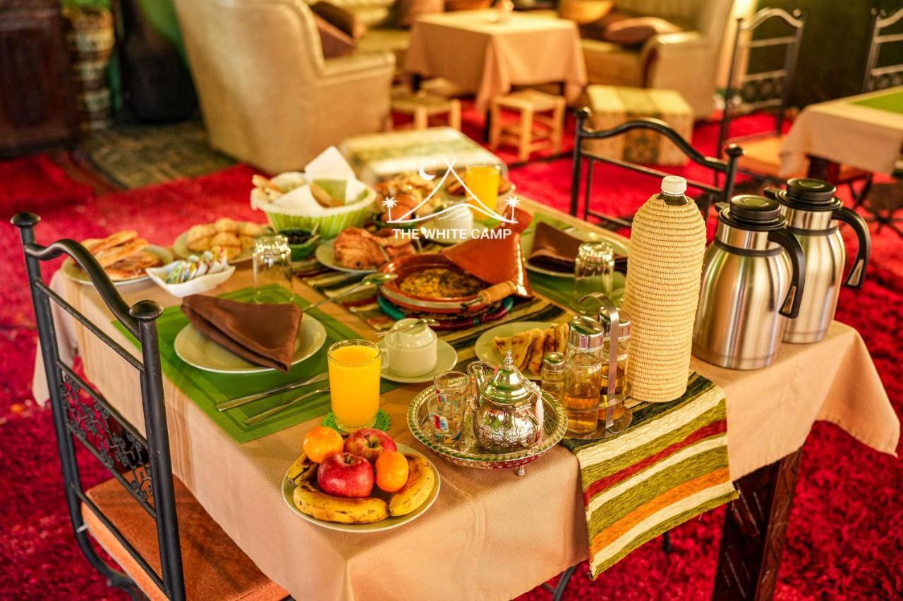 The White Camp - Your Merzouga Luxury Desert Camp & Erg Chebbi Dunes Camel Riding Εξωτερικό φωτογραφία