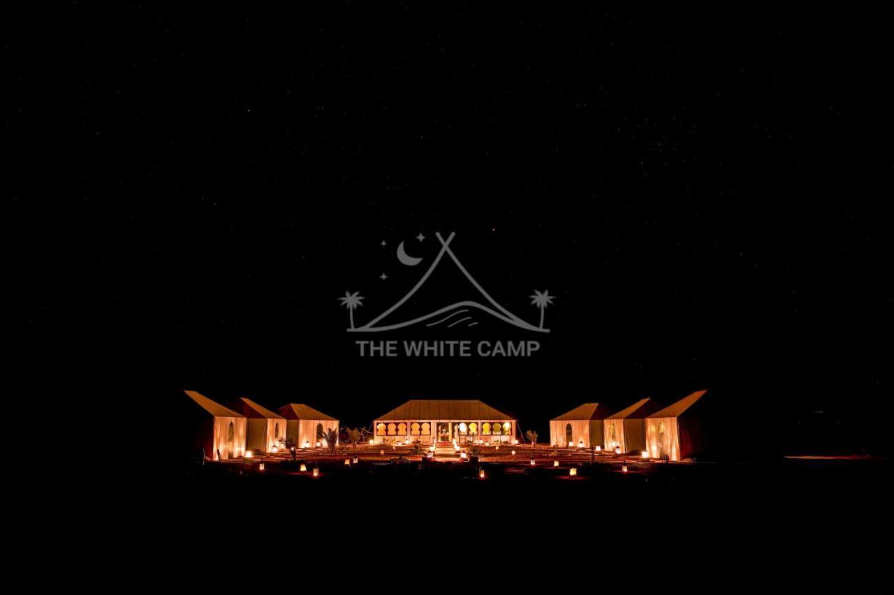 The White Camp - Your Merzouga Luxury Desert Camp & Erg Chebbi Dunes Camel Riding Εξωτερικό φωτογραφία