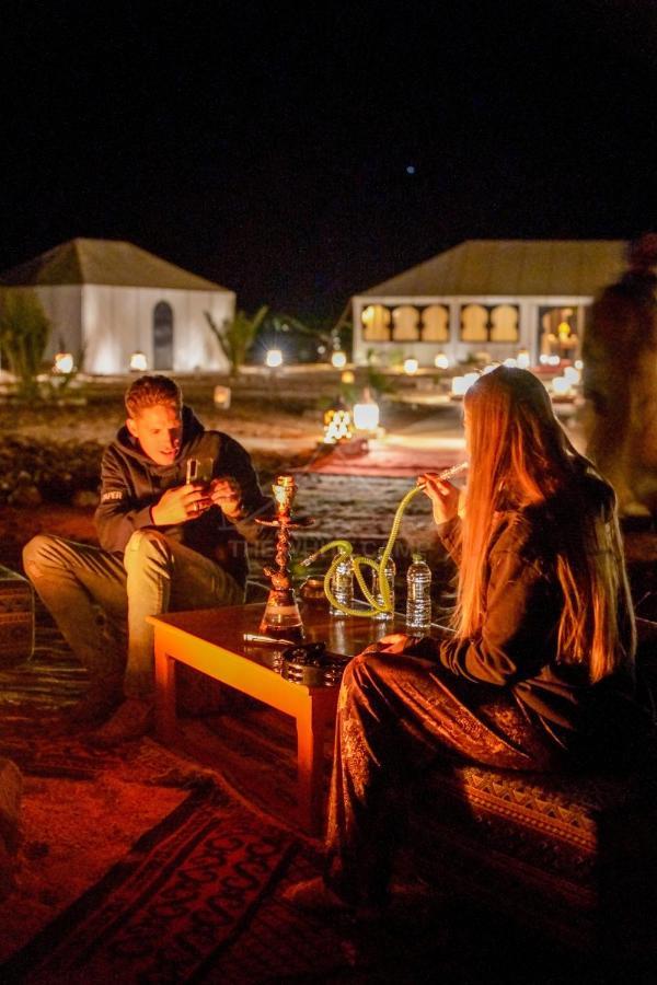 The White Camp - Your Merzouga Luxury Desert Camp & Erg Chebbi Dunes Camel Riding Εξωτερικό φωτογραφία