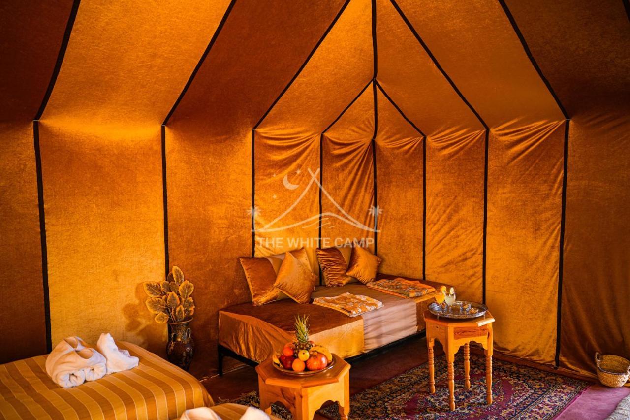 The White Camp - Your Merzouga Luxury Desert Camp & Erg Chebbi Dunes Camel Riding Εξωτερικό φωτογραφία