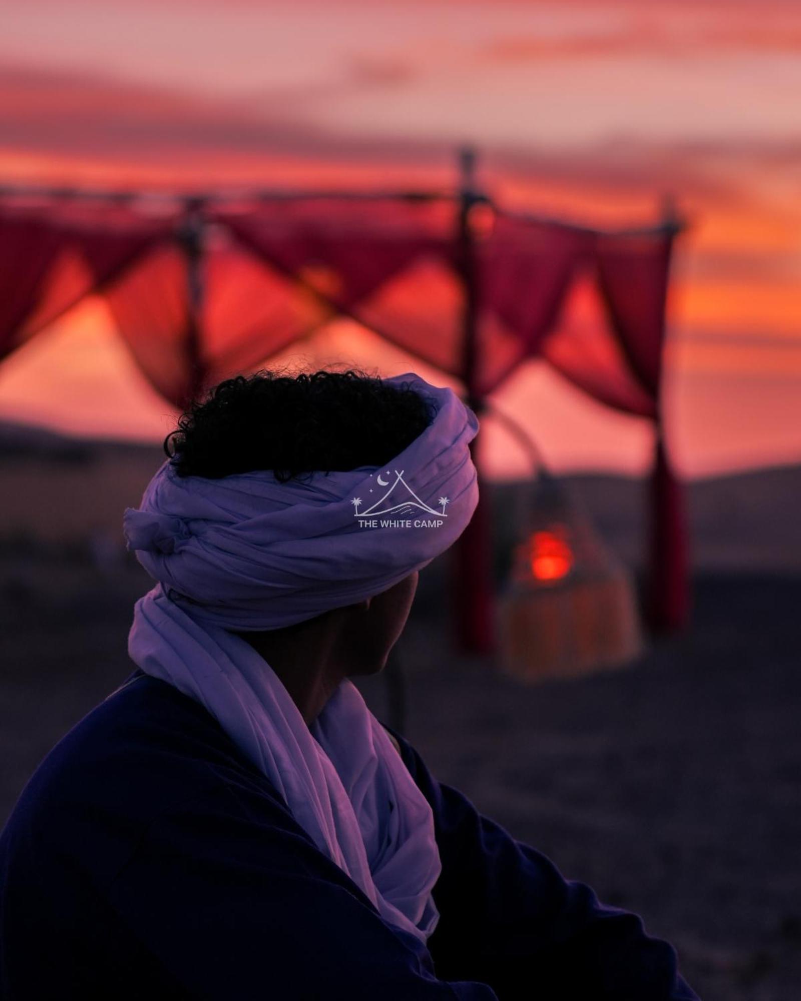 The White Camp - Your Merzouga Luxury Desert Camp & Erg Chebbi Dunes Camel Riding Εξωτερικό φωτογραφία