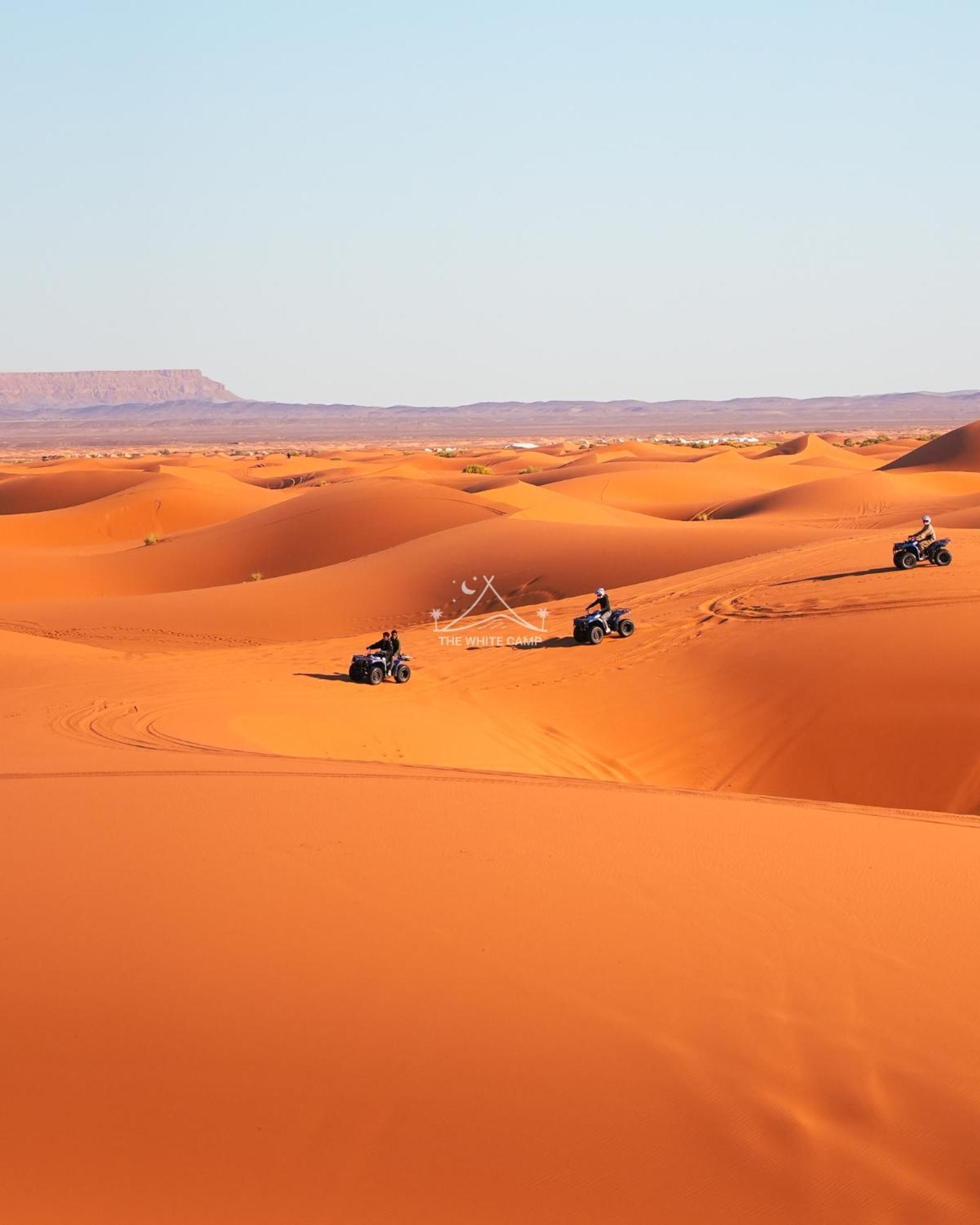 The White Camp - Your Merzouga Luxury Desert Camp & Erg Chebbi Dunes Camel Riding Εξωτερικό φωτογραφία